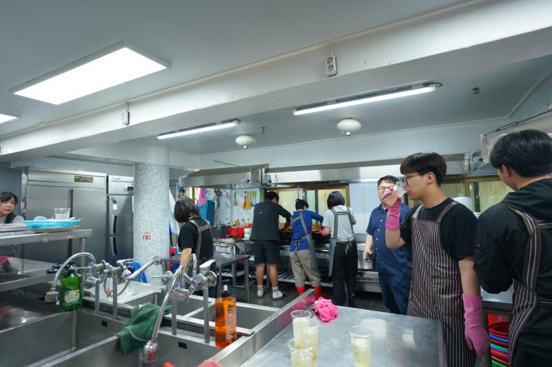 중고등부의 섬김-45